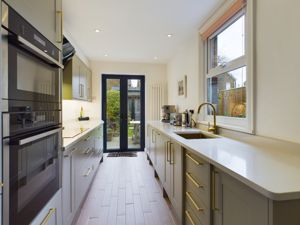 Kitchen- click for photo gallery